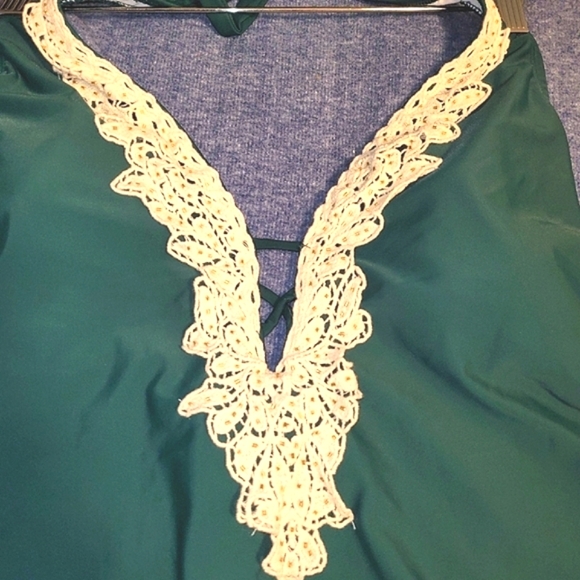 🌟 VENUS full body cutout laceup one piece flattering Swimsuit ties neck size 16 - Picture 8 of 12